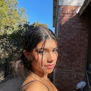 Meet your Posher, Dayana